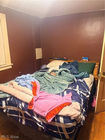 13710 Thornhurst Avenue, Garfield Heights, OH 44105