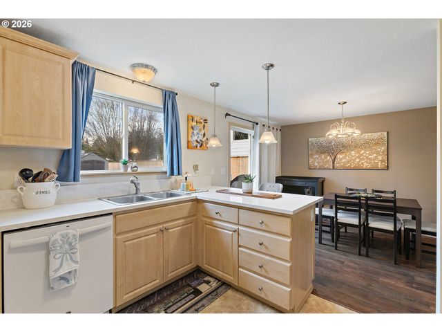 4625 Se WHIPPLE Ave, Milwaukie, OR 97267