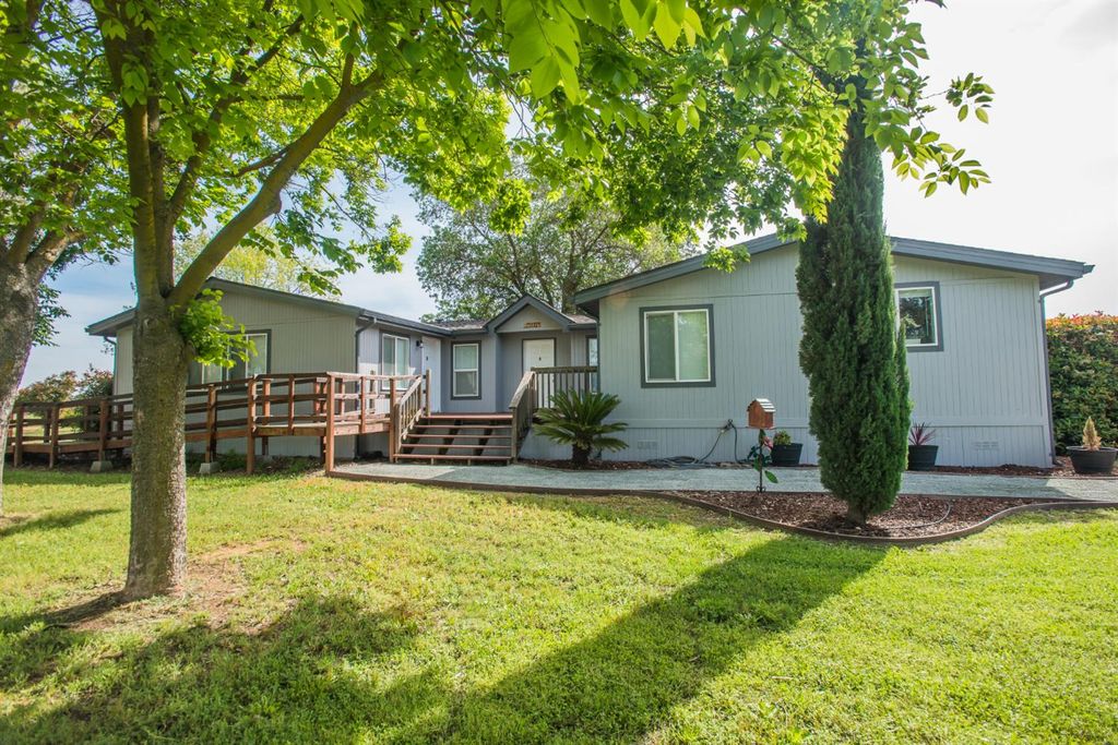 12164 Alabama Rd, Herald, CA 95638