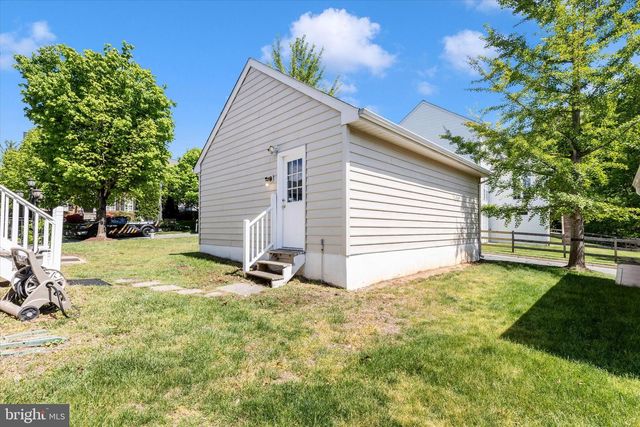 19483 RAYFIELD DR, Germantown, MD 20874