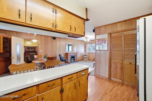 910 N Dale Drive, Lima, OH 45805