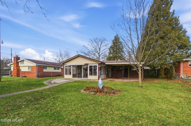 910 N Dale Drive, Lima, OH 45805