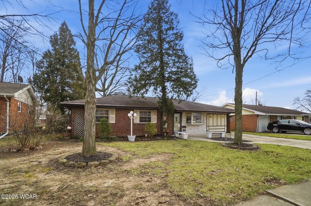 910 N Dale Drive, Lima, OH 45805