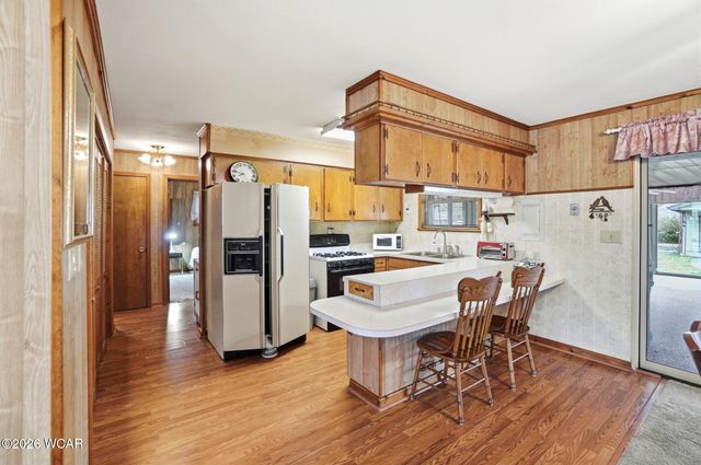 910 N Dale Drive, Lima, OH 45805