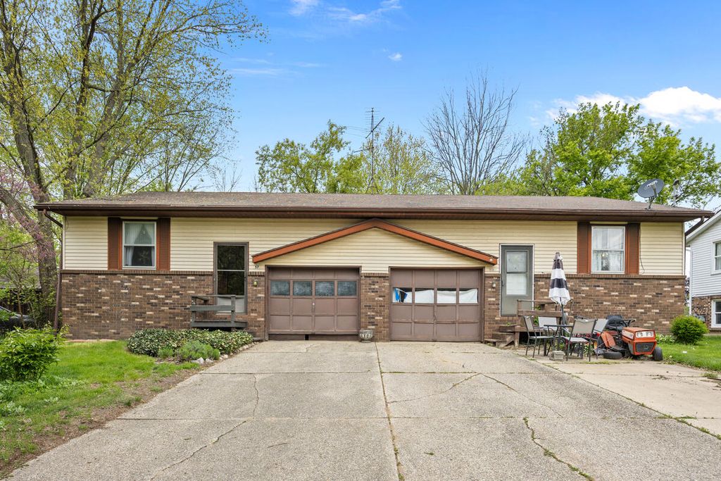 59 Wayne Street Se, Gaines Twp, MI 49548