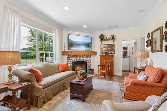 11541 Salem Wood RD, Gloucester, VA 23061