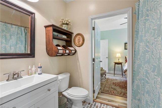 11541 Salem Wood RD, Gloucester, VA 23061