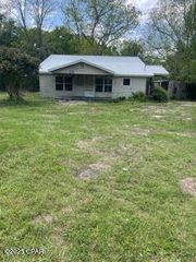 1098 Orange Hill Road, Chipley, FL 32428