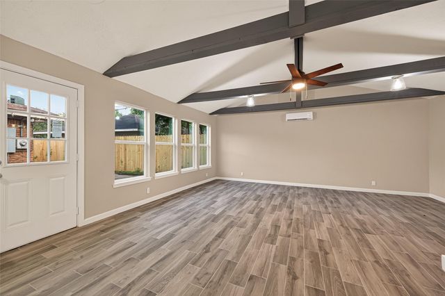 11206 Huggins Drive, Houston, TX 77035