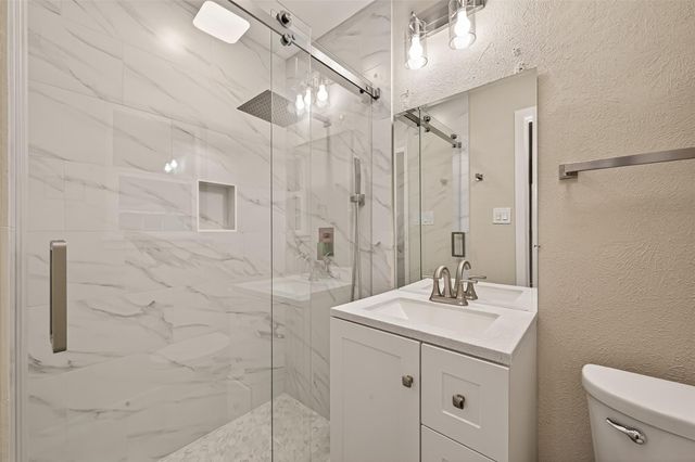 11206 Huggins Drive, Houston, TX 77035