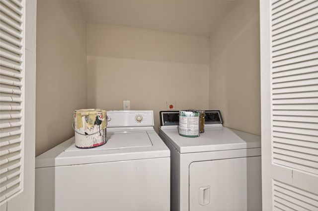 11206 Huggins Drive, Houston, TX 77035