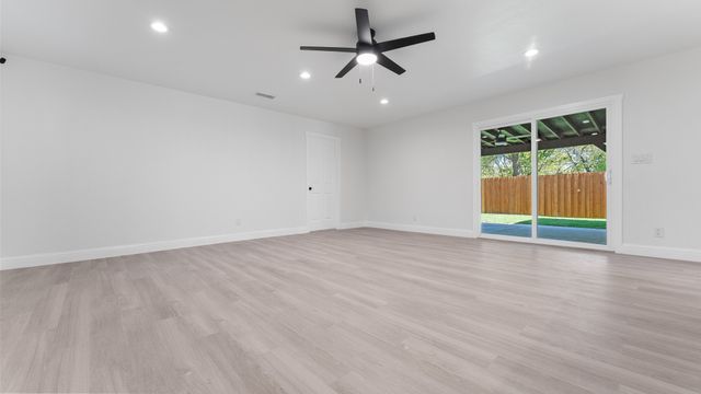 1105 Bay Shore Drive, Garland, TX 75040