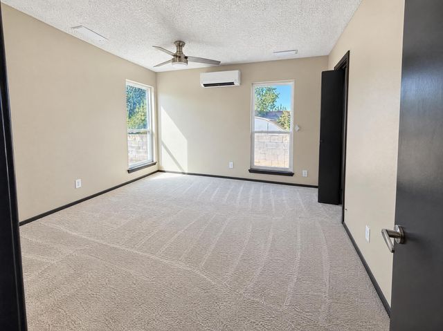 10336 Karen Avenue NE, Albuquerque, NM 87111