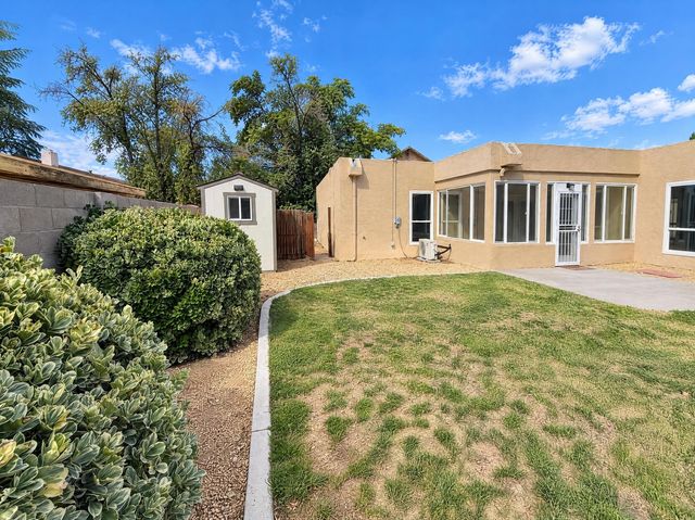 10336 Karen Avenue NE, Albuquerque, NM 87111