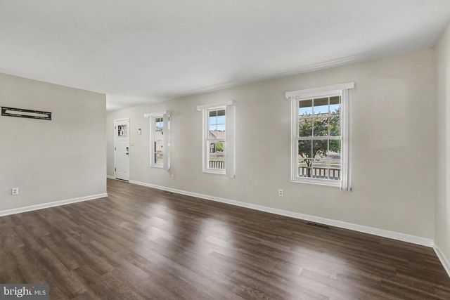 5897 TYLER DR, Harrisburg, PA 17112