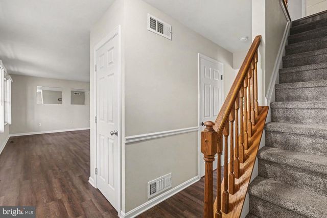 5897 TYLER DR, Harrisburg, PA 17112