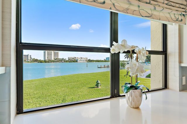 19800 Sandpointe Bay Drive 101, Tequesta, FL 33469
