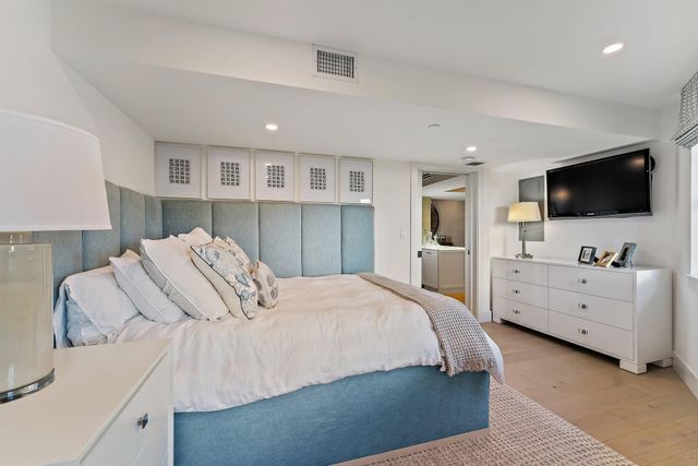 19800 Sandpointe Bay Drive 101, Tequesta, FL 33469