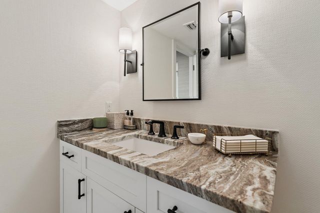 19800 Sandpointe Bay Drive 101, Tequesta, FL 33469