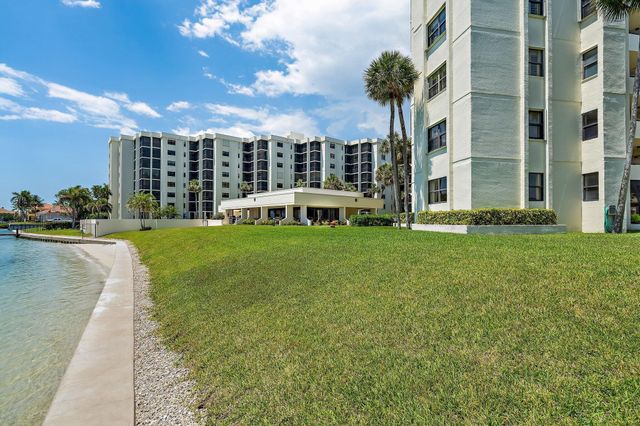 19800 Sandpointe Bay Drive 101, Tequesta, FL 33469