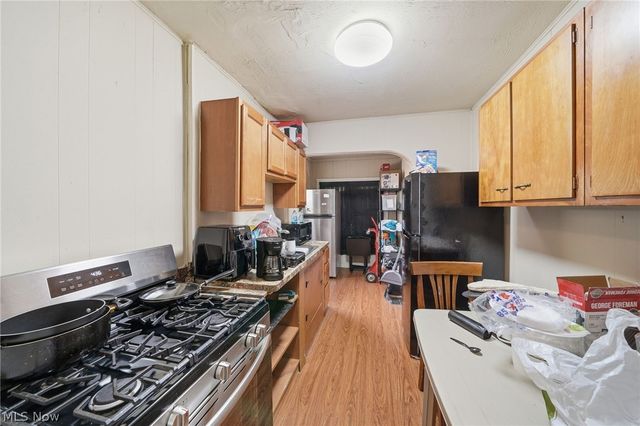 13611 Beachwood Avenue, Cleveland, OH 44105