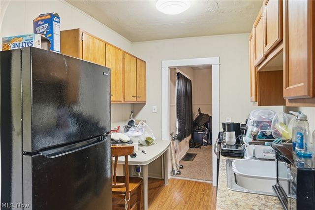 13611 Beachwood Avenue, Cleveland, OH 44105