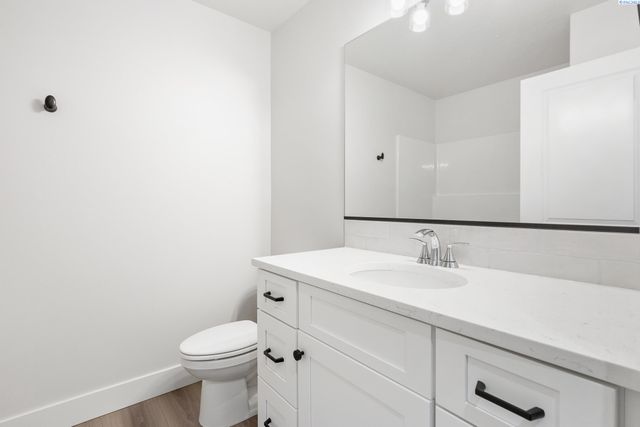 6507 W 28th Ave, Kennewick, WA 99338