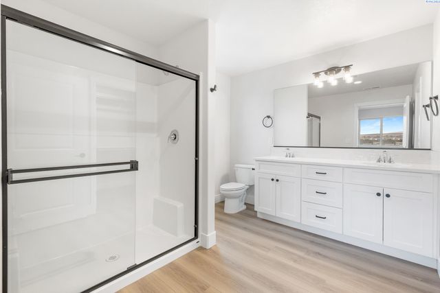 6507 W 28th Ave, Kennewick, WA 99338