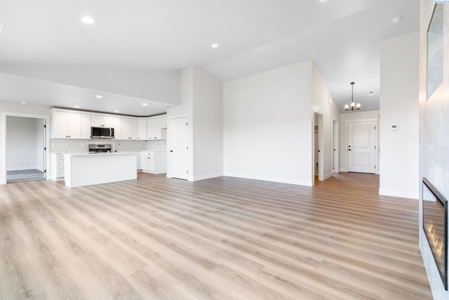 6507 W 28th Ave, Kennewick, WA 99338