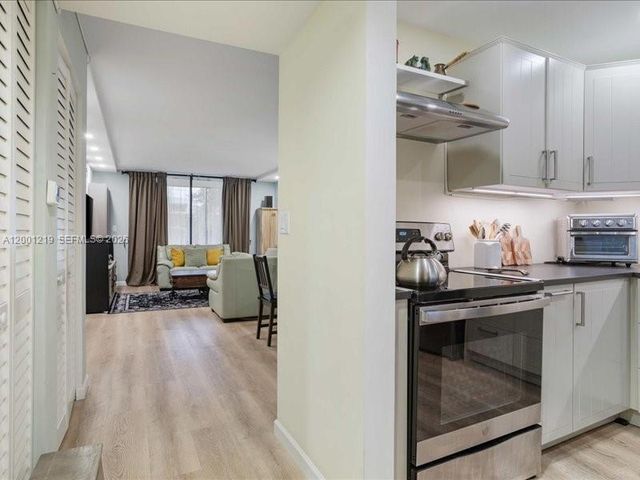 6193 Rock Island Rd 105, Tamarac, FL 33319