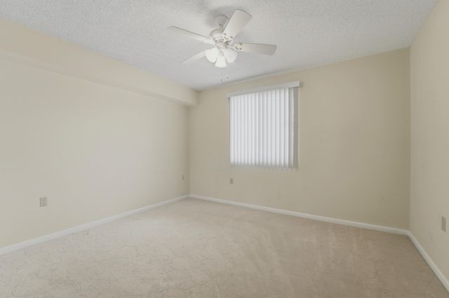 2601 MARINA ISLE Way 204, Jupiter, FL 33477