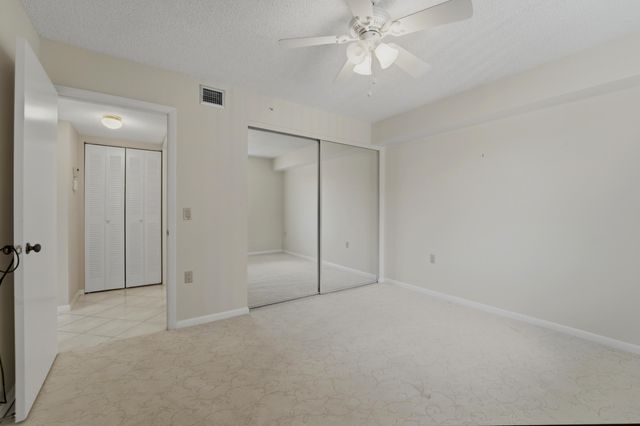 2601 MARINA ISLE Way 204, Jupiter, FL 33477