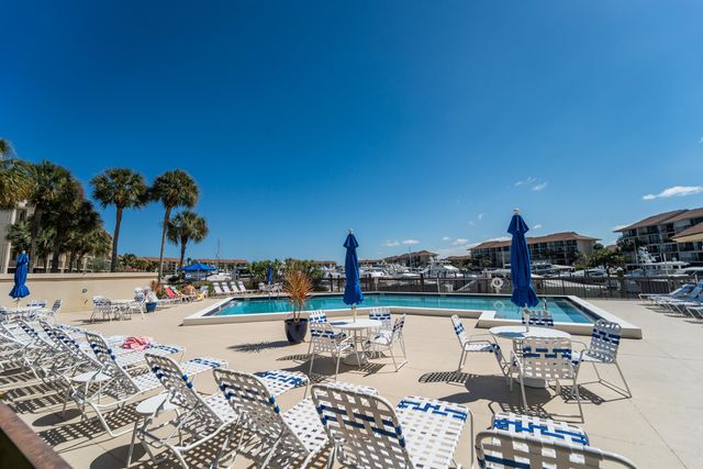 2601 MARINA ISLE Way 204, Jupiter, FL 33477