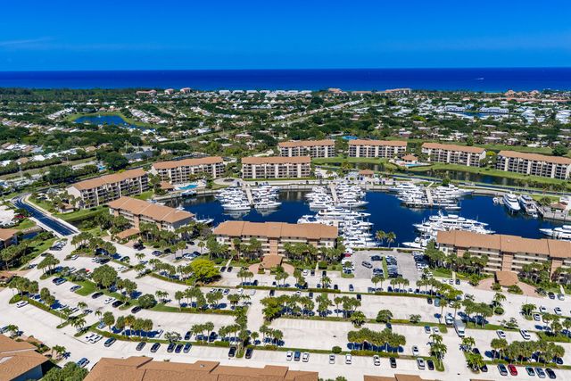 2601 MARINA ISLE Way 204, Jupiter, FL 33477
