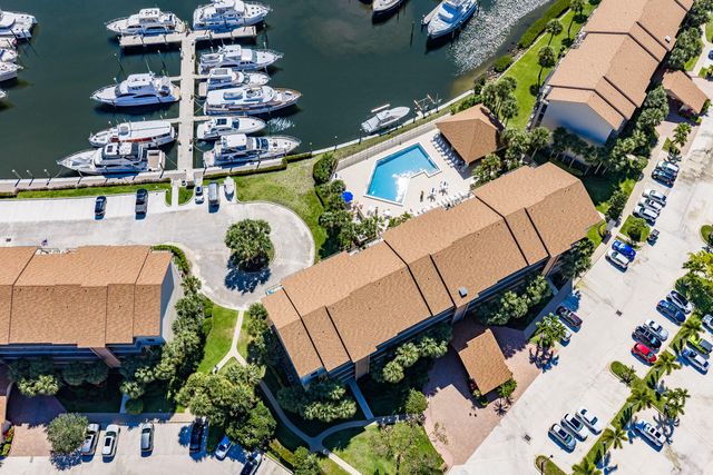 2601 MARINA ISLE Way 204, Jupiter, FL 33477