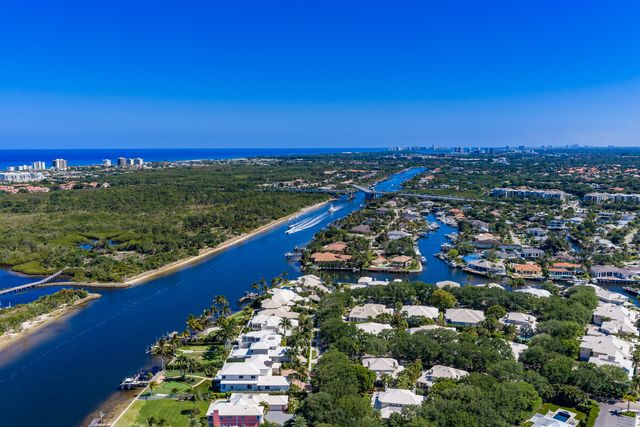 2601 MARINA ISLE Way 204, Jupiter, FL 33477
