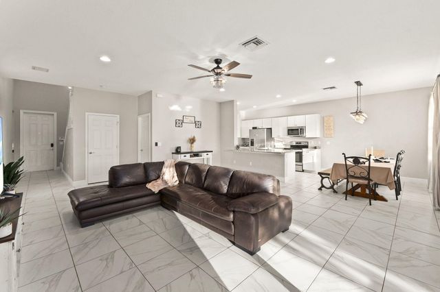 1962 NW Cataluna Circle, Port St. Lucie, Port St Lucie, FL 34986