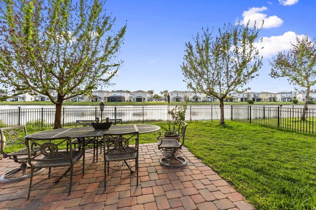 1962 NW Cataluna Circle, Port St. Lucie, Port St Lucie, FL 34986