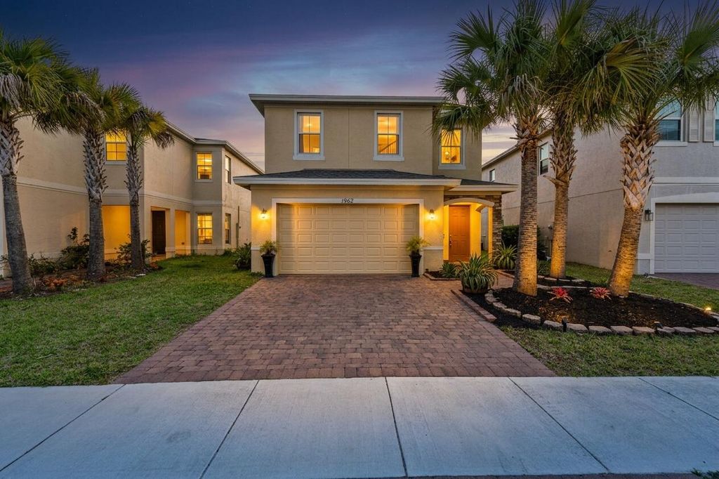 1962 NW Cataluna Circle, Port St. Lucie, Port St Lucie, FL 34986