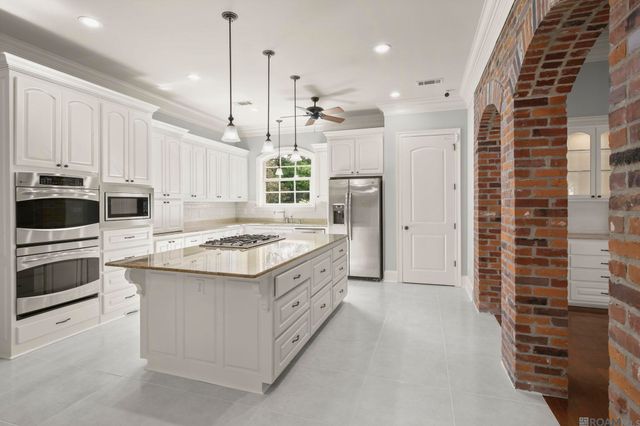 3032 Drusilla Ln, Baton Rouge, LA 70809