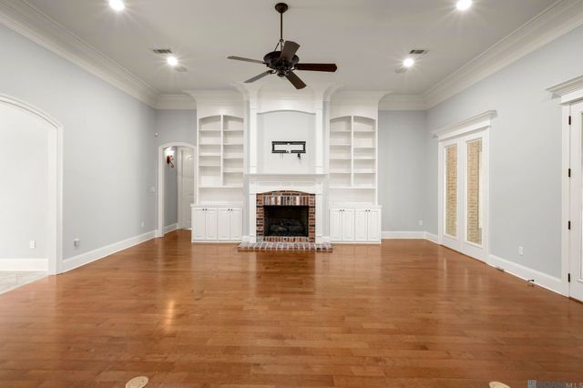 3032 Drusilla Ln, Baton Rouge, LA 70809