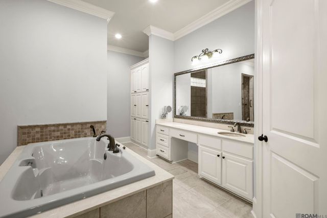 3032 Drusilla Ln, Baton Rouge, LA 70809