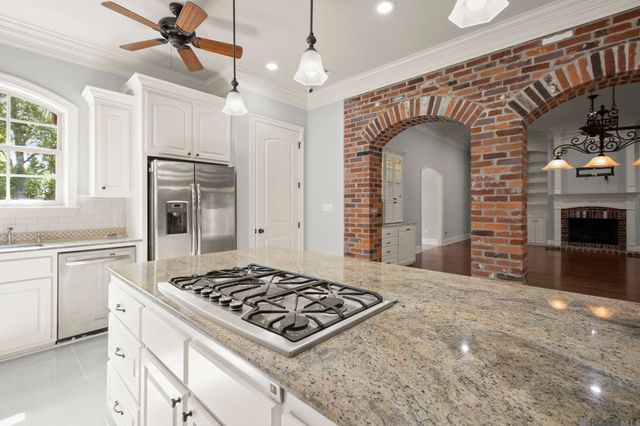 3032 Drusilla Ln, Baton Rouge, LA 70809