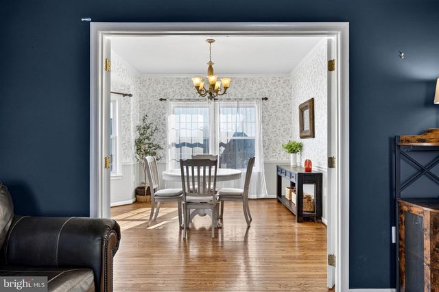 50 CYPRESS POINT DR, Charles Town, WV 25414