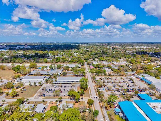 2586 TAMI SOLA STREET, Sarasota, FL 34237