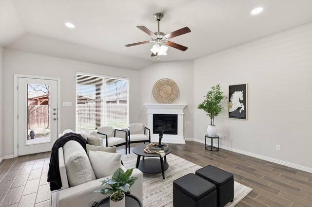 11512 Skylor Avenue, Mckinney, TX 75071