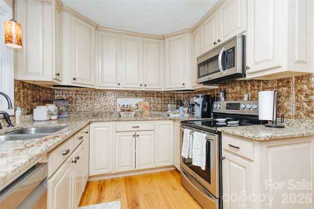 341 Bond Street, Marion, NC 28752