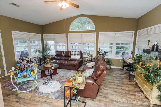 341 Bond Street, Marion, NC 28752