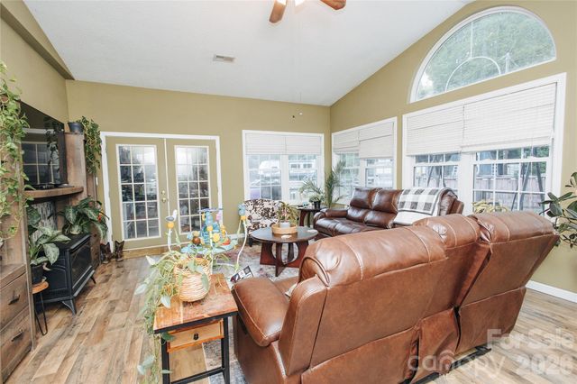 341 Bond Street, Marion, NC 28752