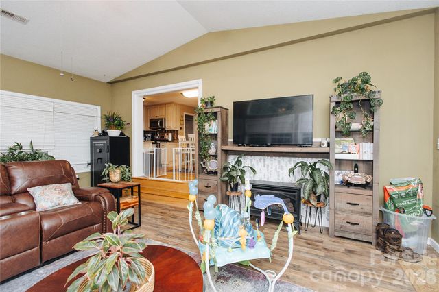 341 Bond Street, Marion, NC 28752